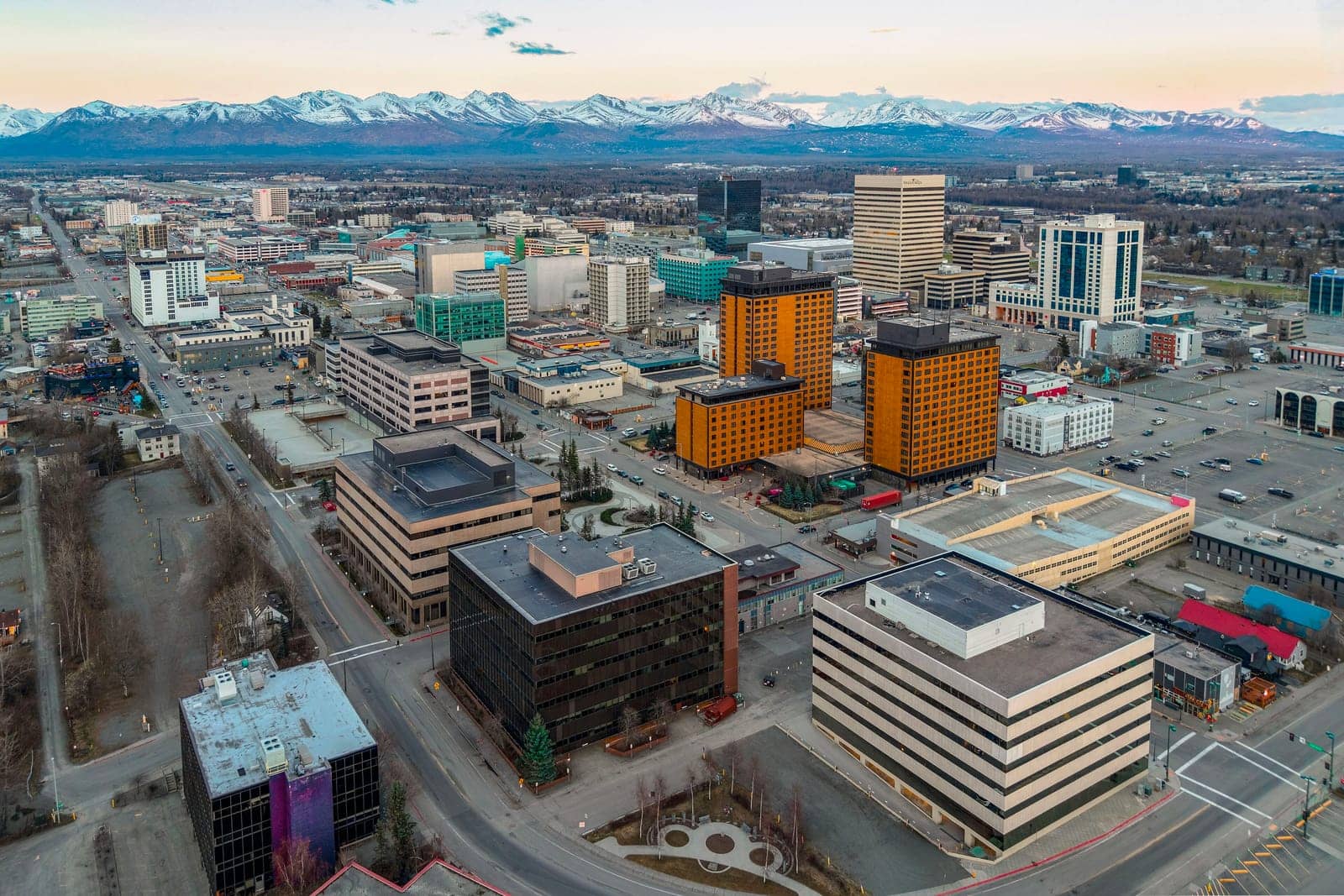 Hotels that allow 18-21 year olds in Anchorage, Alaska
