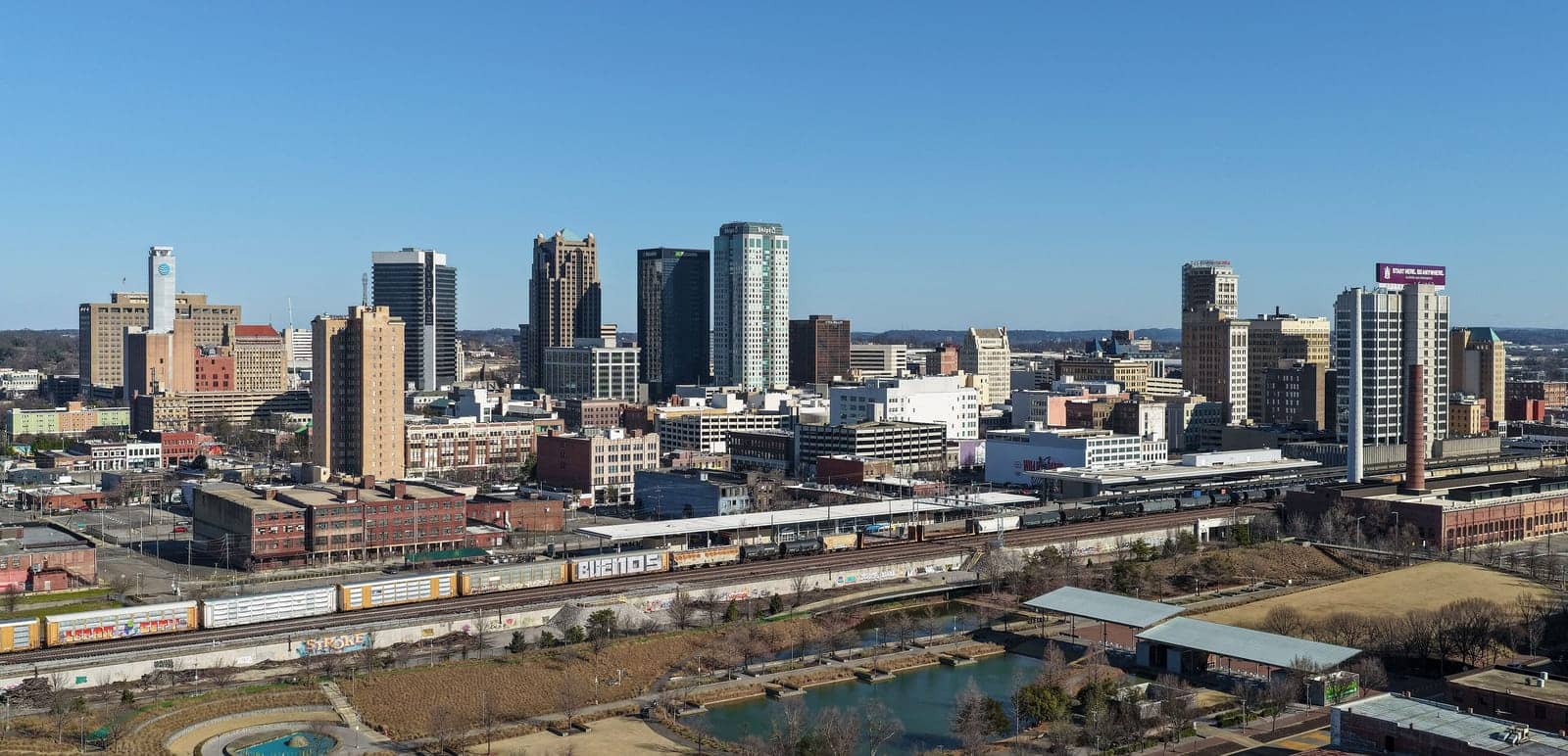 Hotels that allow 18-21 year olds in Birmingham, Alabama