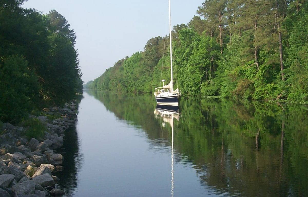Hotels that allow 18-21 year olds in Chesapeake, Virginia