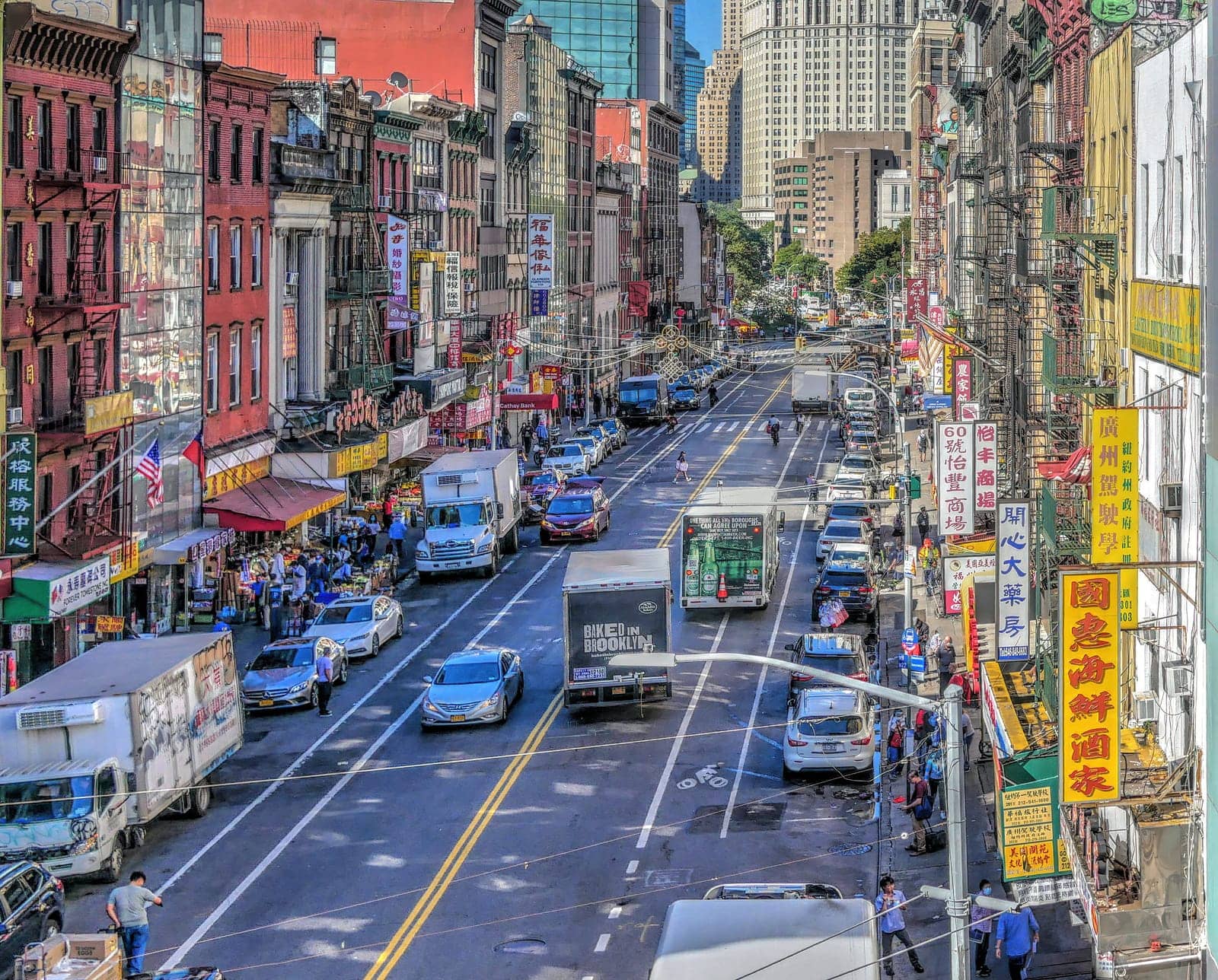 Hotels that allow 18-21 year olds in Chinatown, California