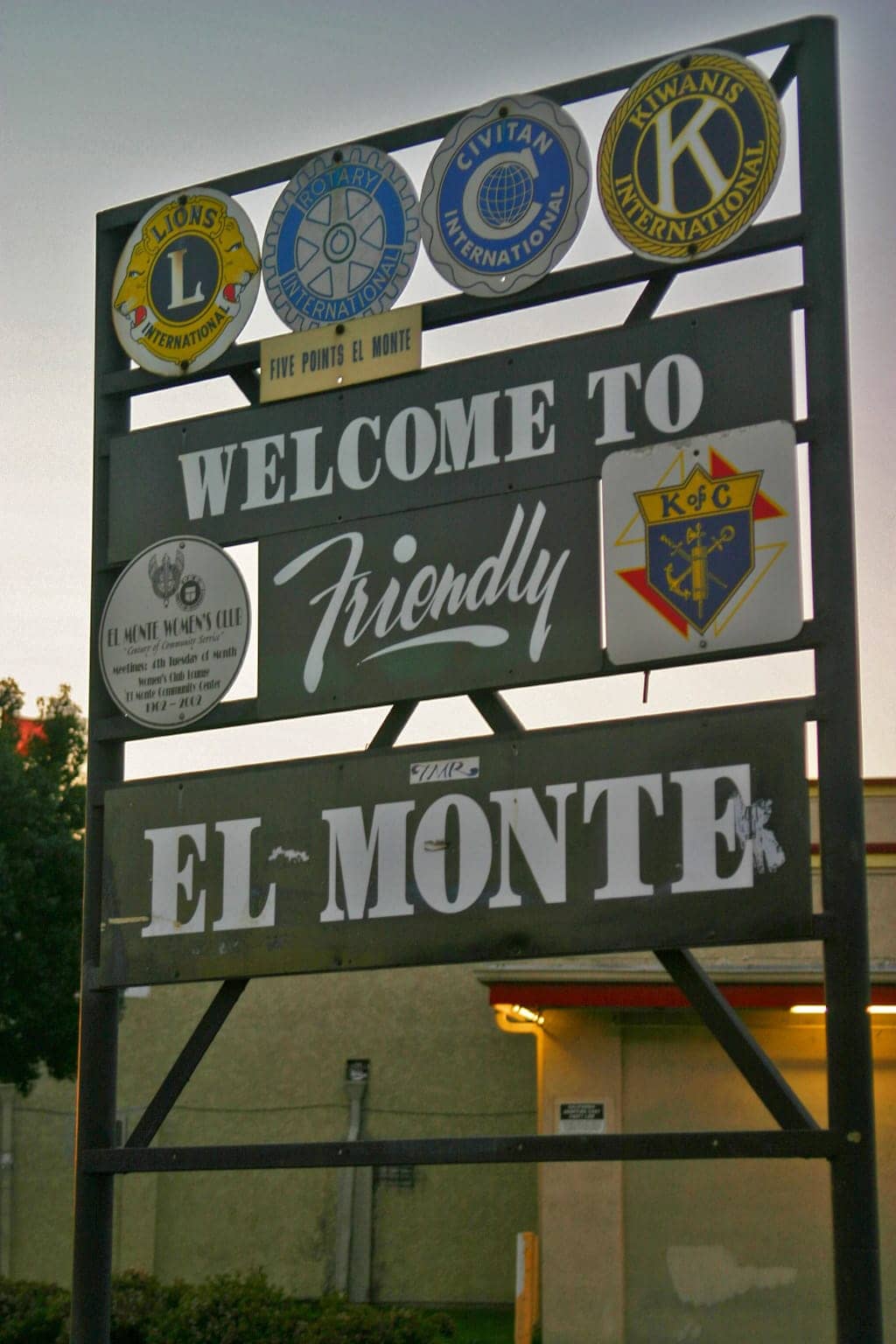 Hotels that allow 18-21 year olds in El Monte, California