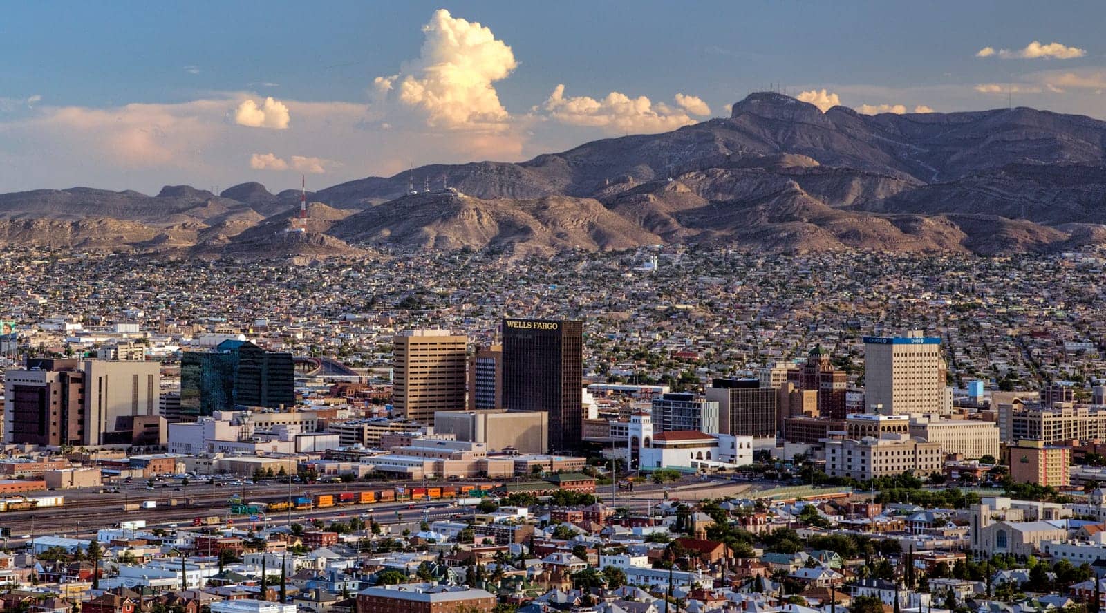Hotels that allow 18-21 year olds in El Paso, Texas