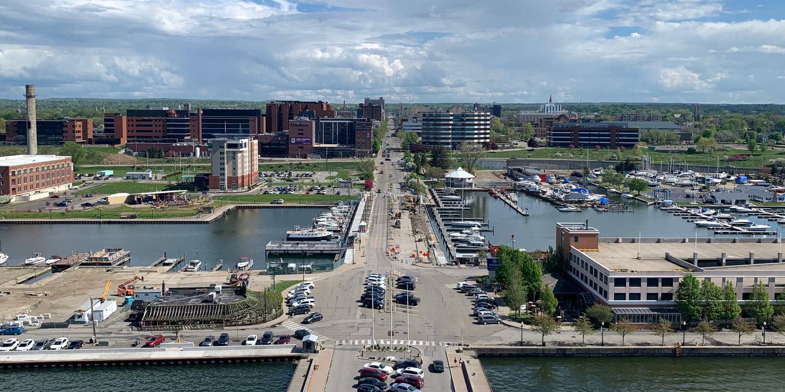 Hotels that allow 18-21 year olds in Erie, Pennsylvania