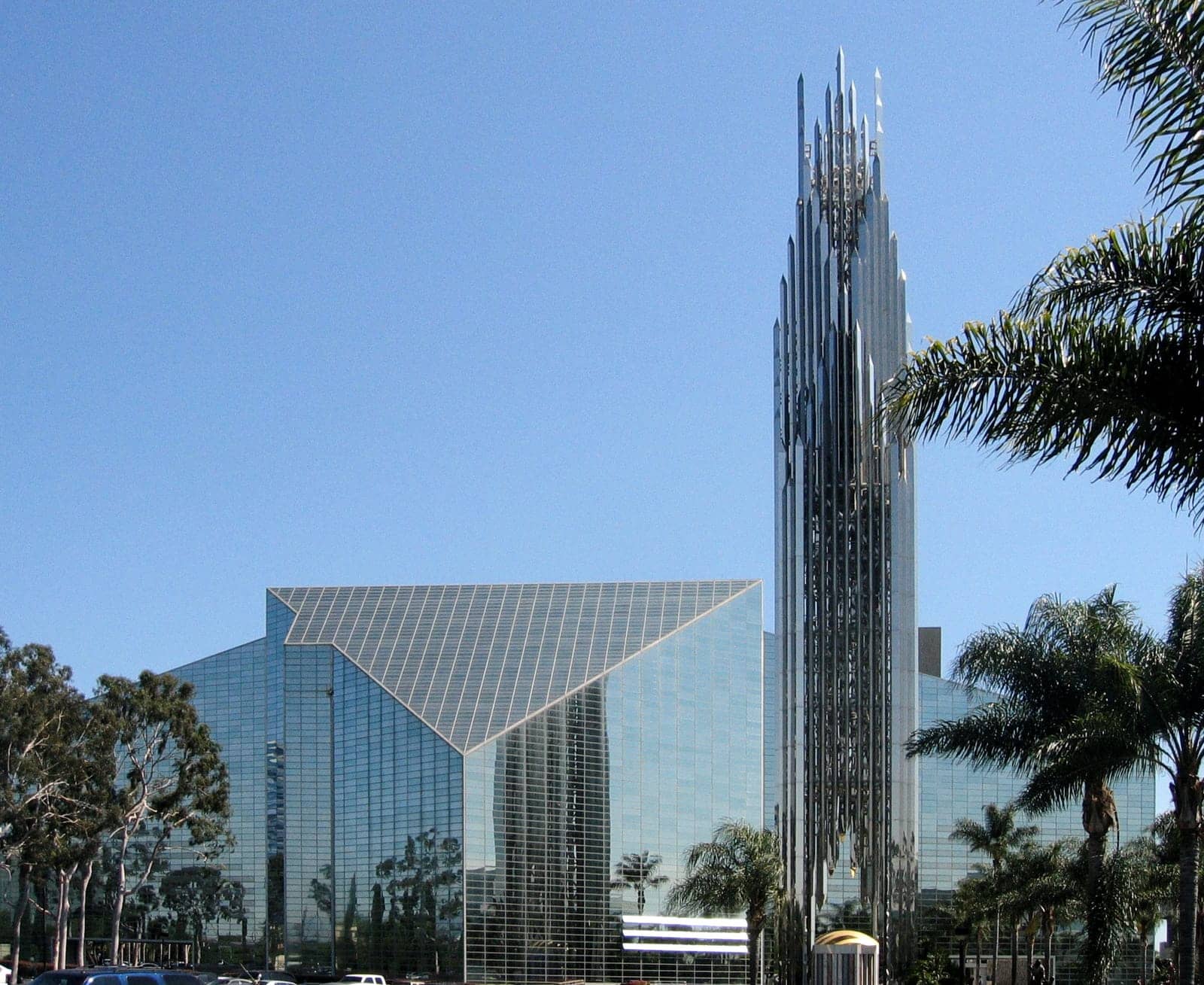 Hotels that allow 18-21 year olds in Garden Grove, California