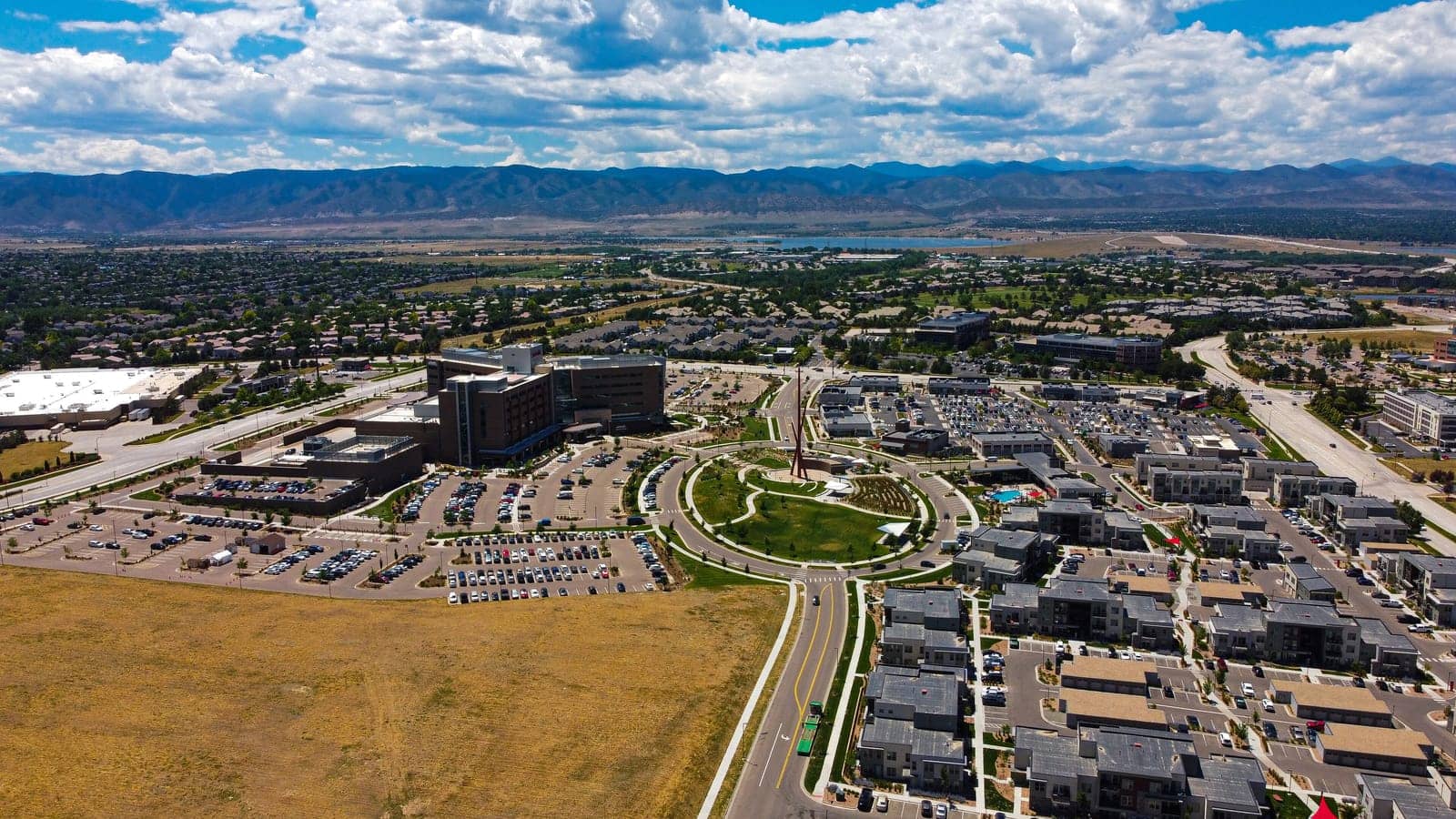 Hotels that allow 18-21 year olds in Highlands Ranch, Colorado