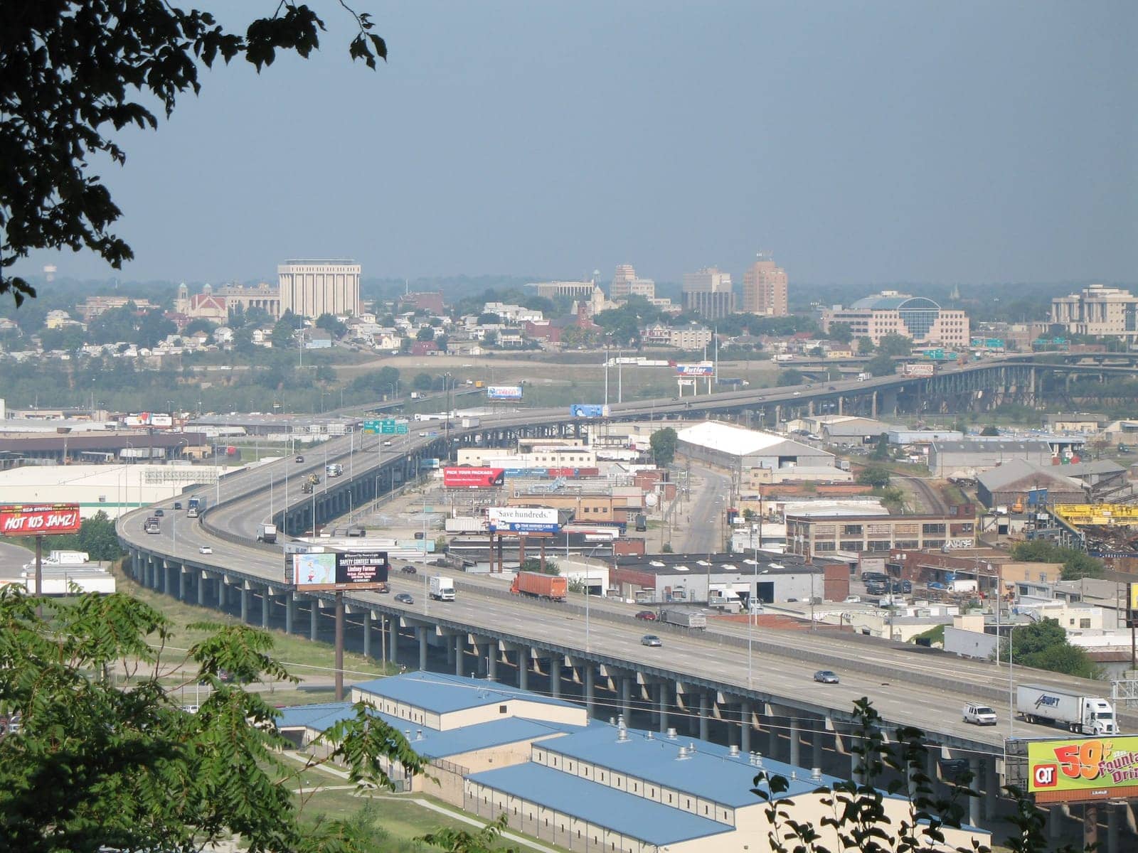 Hotels that allow 18-21 year olds in Kansas City, Kansas