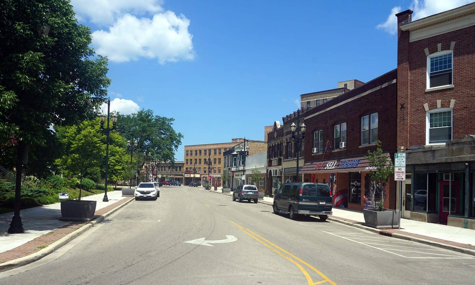 Hotels that allow 18-21 year olds in Kenosha, Wisconsin