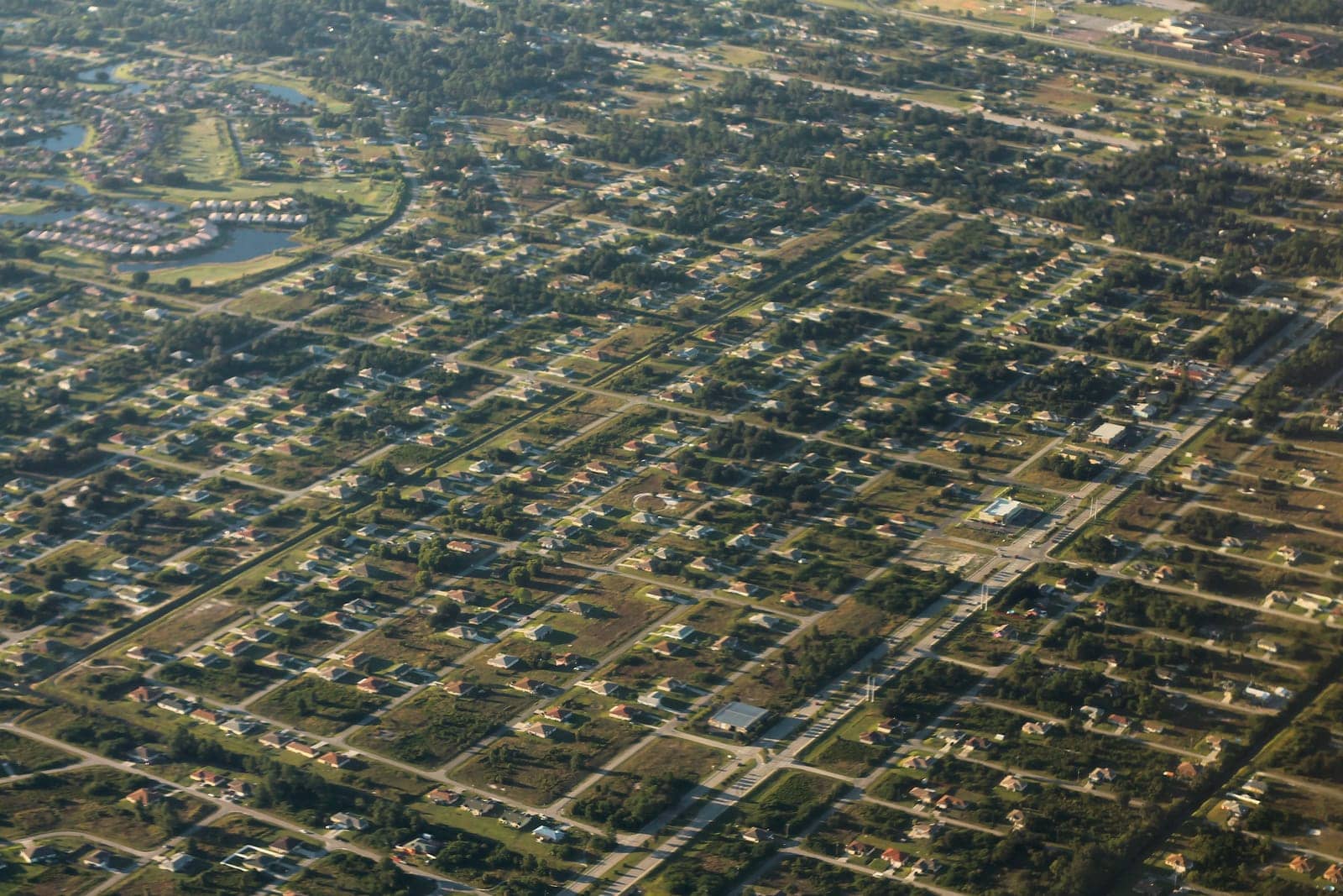 Hotels that allow 18-21 year olds in Lehigh Acres, Florida