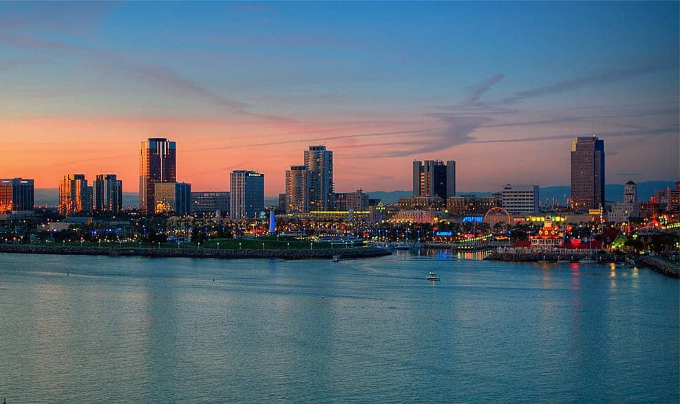 Hotels that allow 18-21 year olds in Long Beach, California