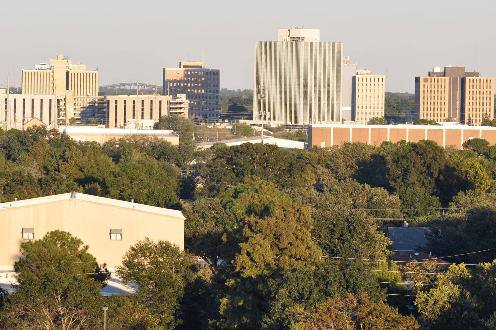 Hotels that allow 18-21 year olds in Metairie, Louisiana