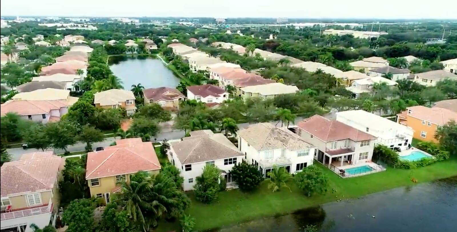Hotels that allow 18-21 year olds in Miramar, Florida