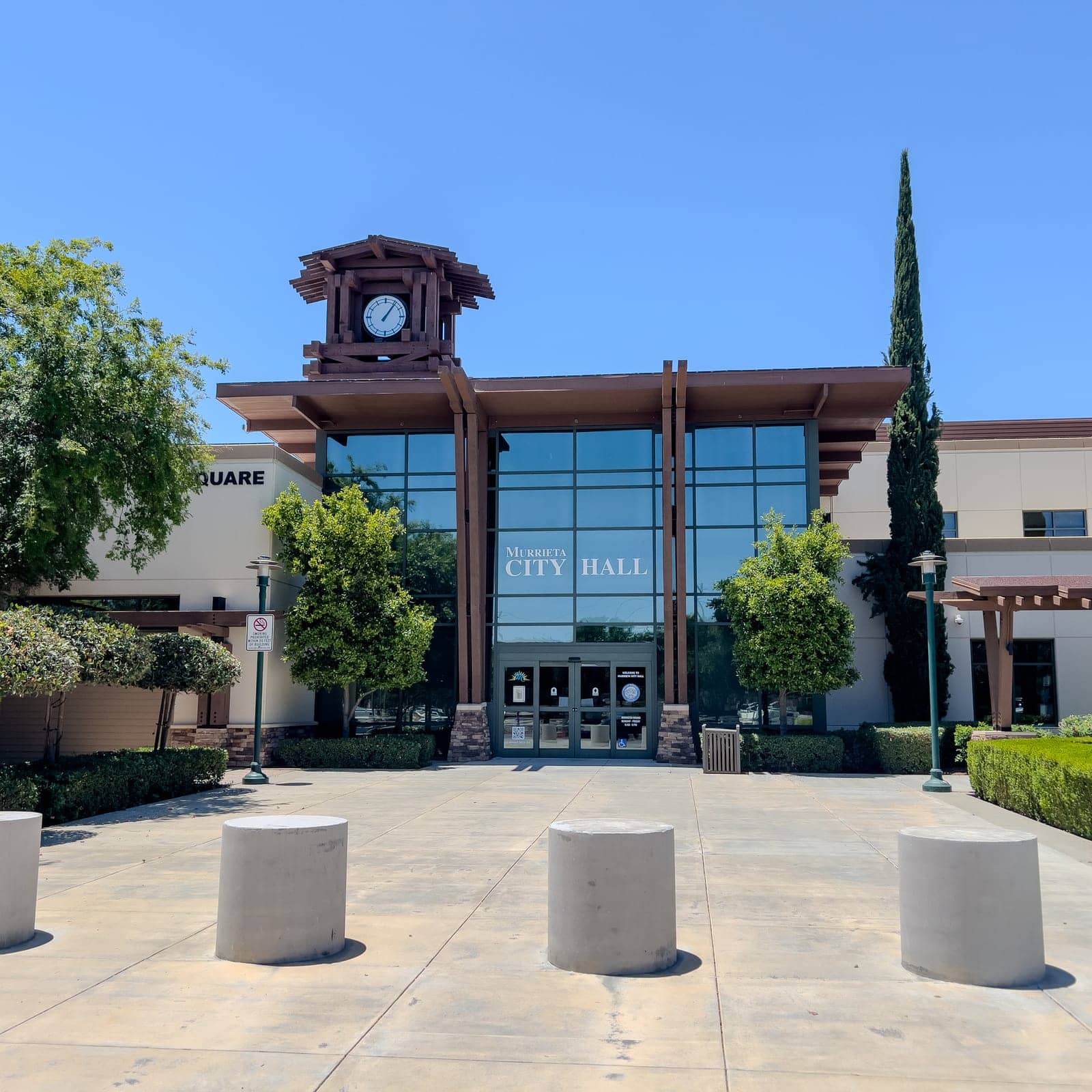 Hotels that allow 18-21 year olds in Murrieta, California