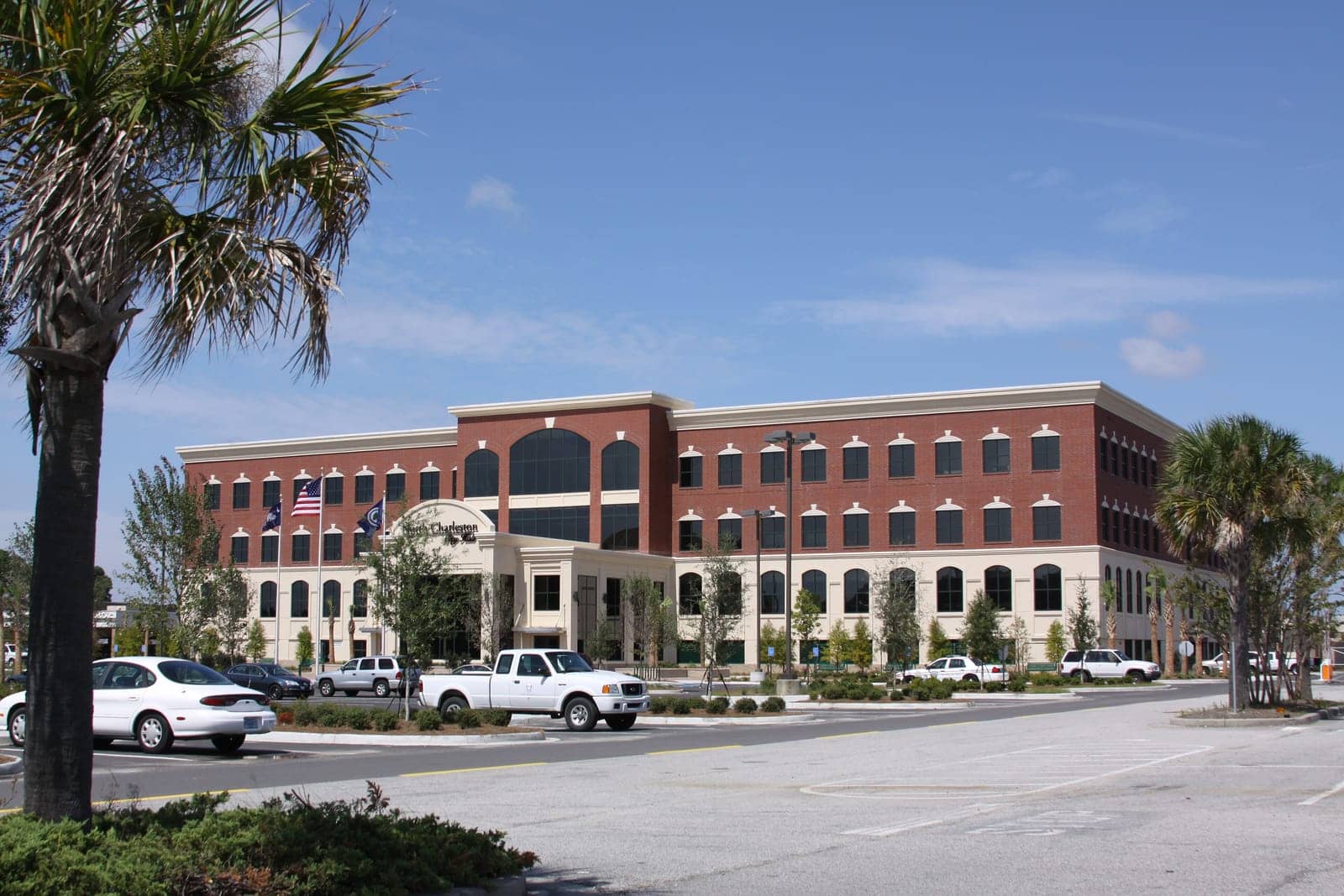 Hotels that allow 18-21 year olds in North Charleston, South Carolina