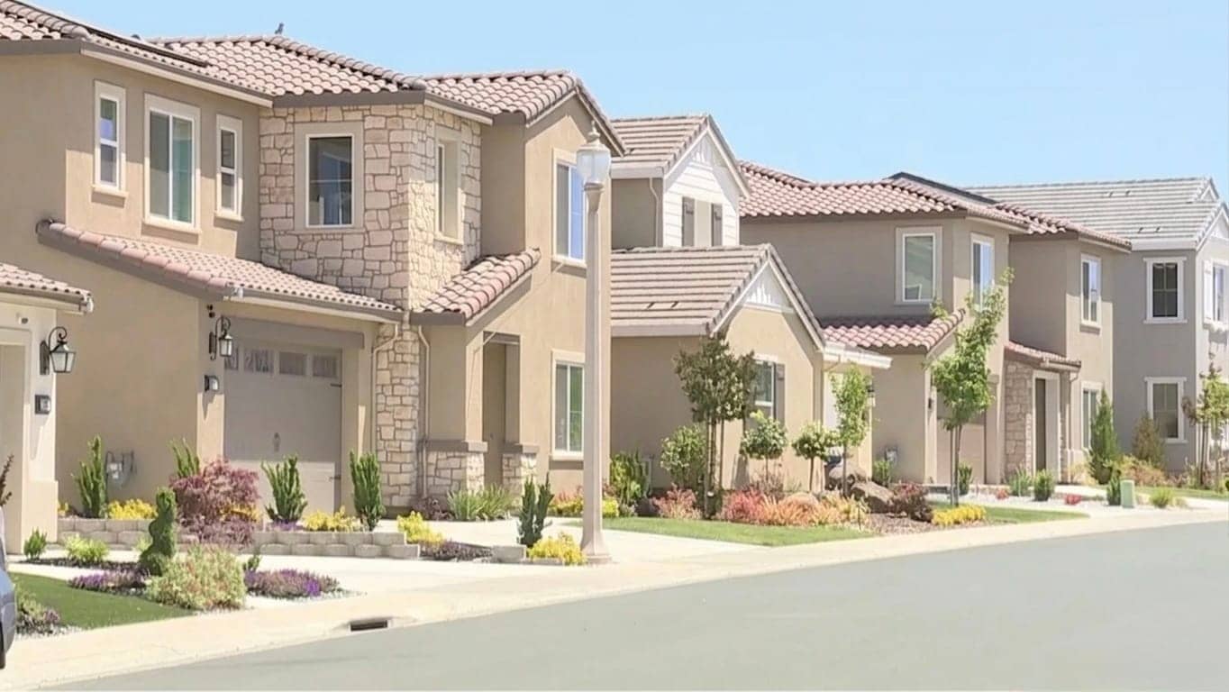 Hotels that allow 18-21 year olds in Roseville, California