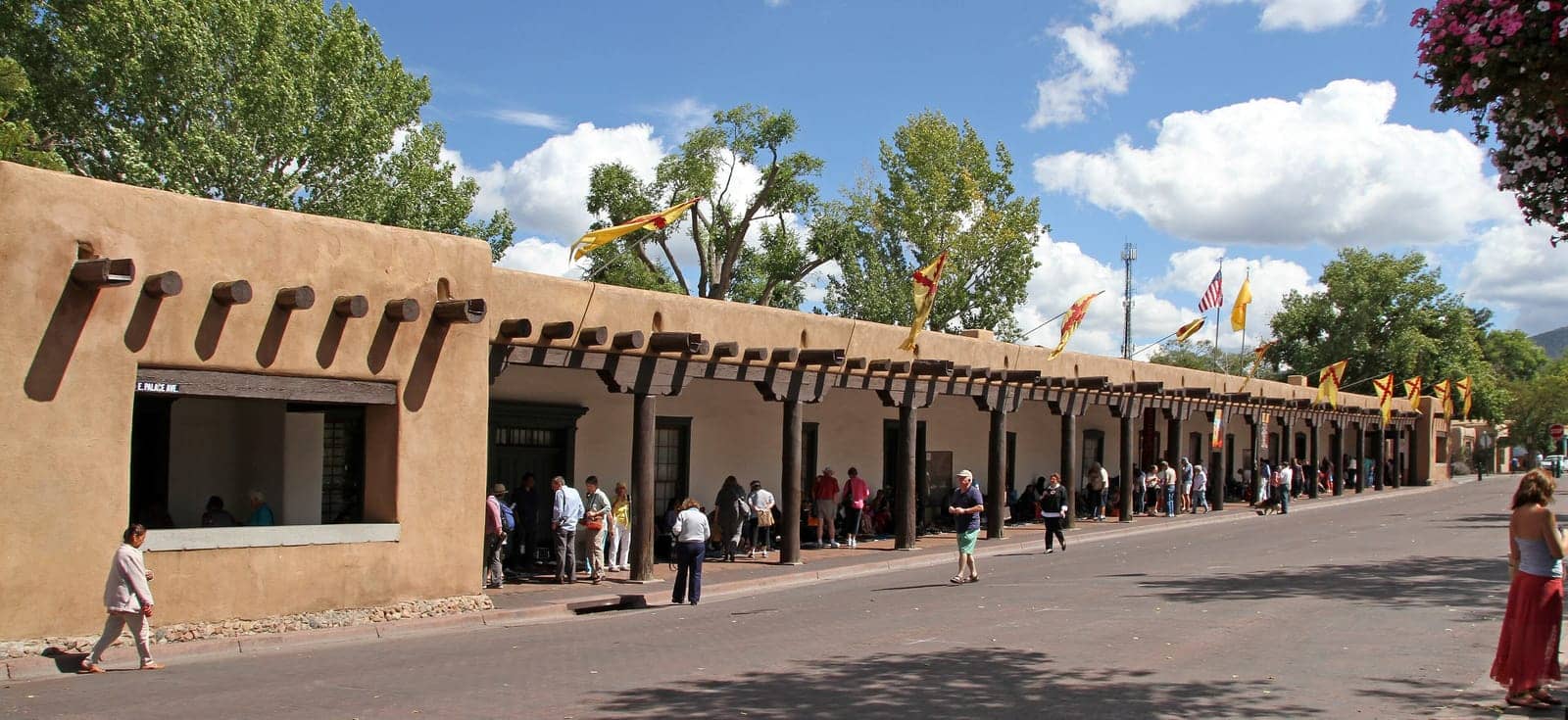 Hotels that allow 18-21 year olds in Santa Fe, New Mexico