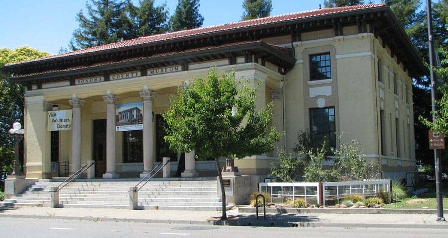 Hotels that allow 18-21 year olds in Santa Rosa, California