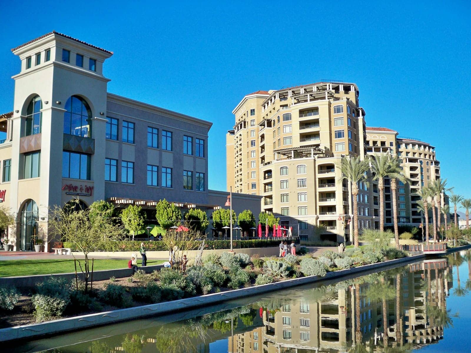 Hotels that allow 18-21 year olds in Scottsdale, Arizona