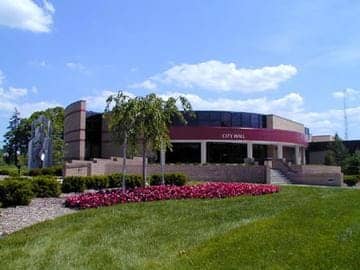 Hotels that allow 18-21 year olds in Sterling Heights, Michigan