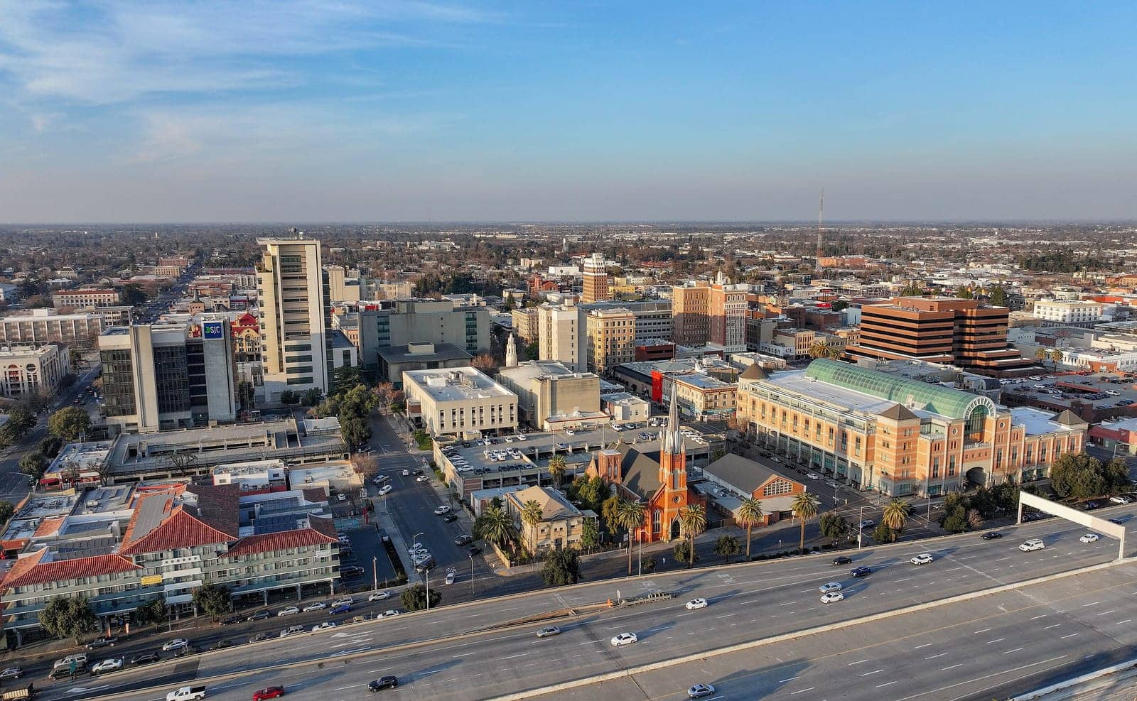Hotels that allow 18-21 year olds in Stockton, California