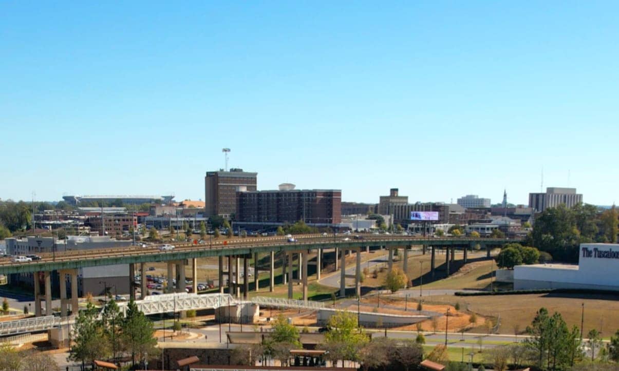Hotels that allow 18-21 year olds in Tuscaloosa, Alabama