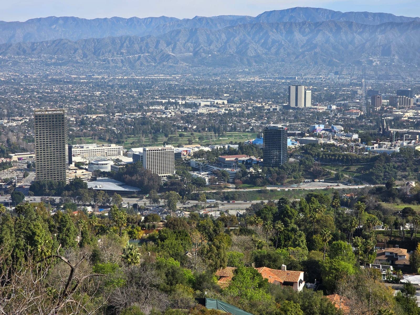 Hotels that allow 18-21 year olds in Universal City, California