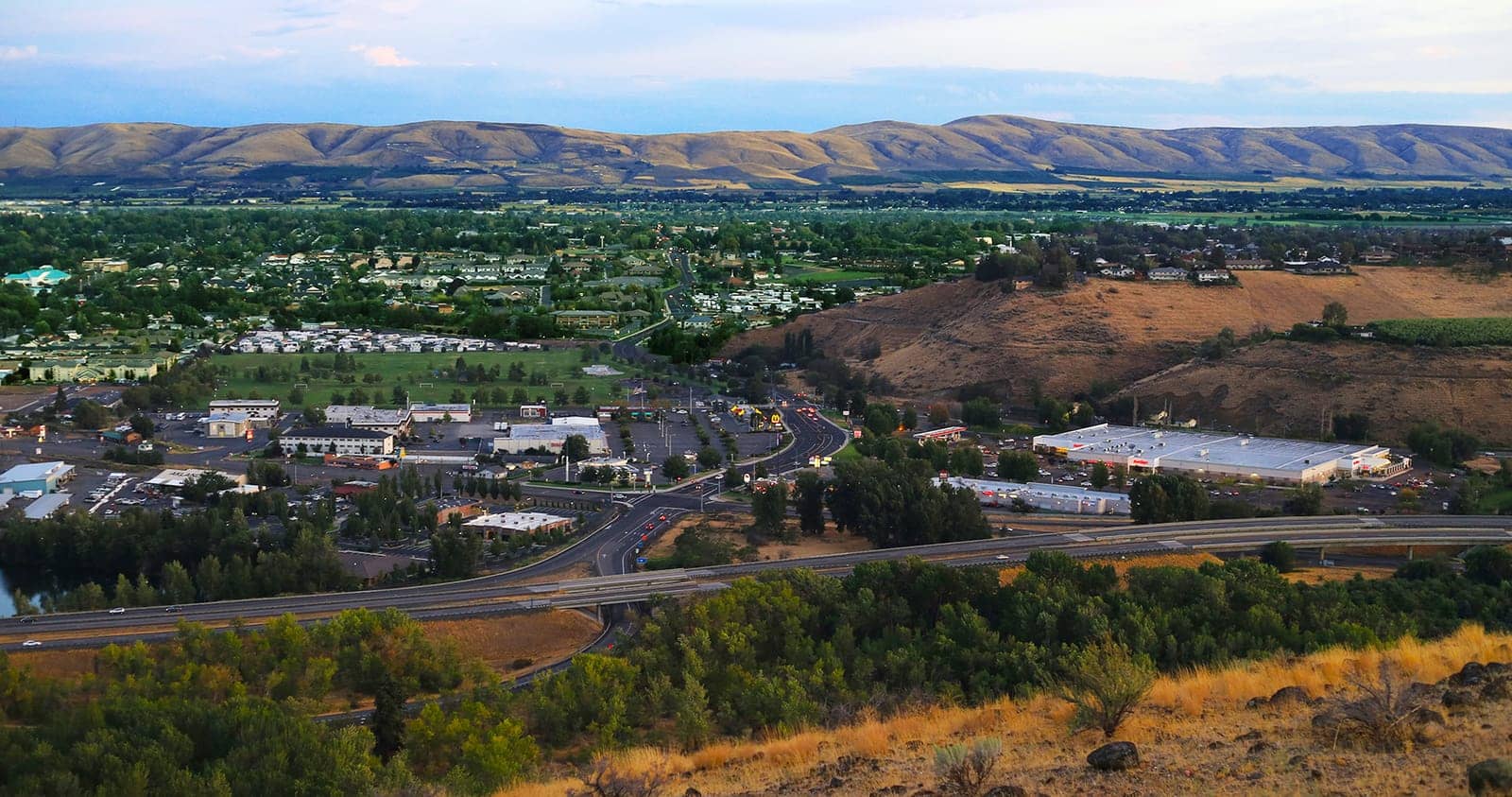 Hotels that allow 18-21 year olds in Yakima, Washington