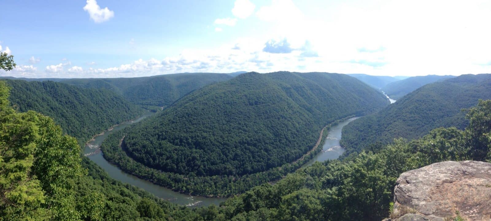 Hotels that allow 18-21 year olds in West Virginia