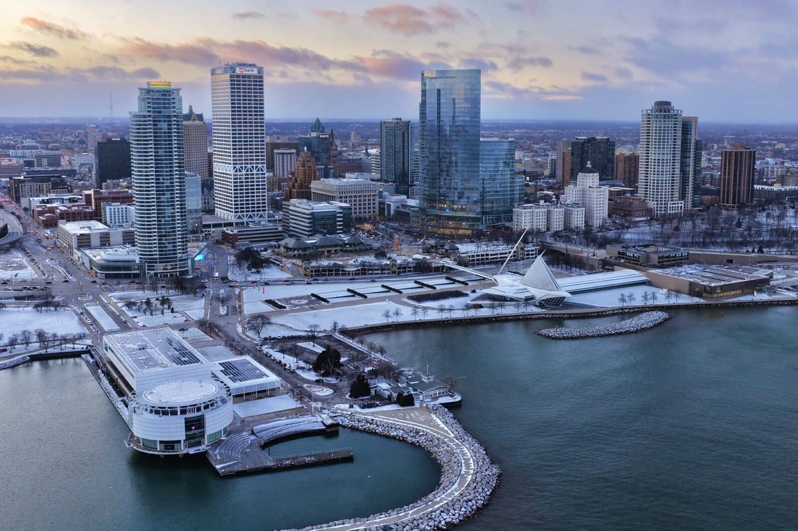 Hotels that allow 18-21 year olds in Wisconsin