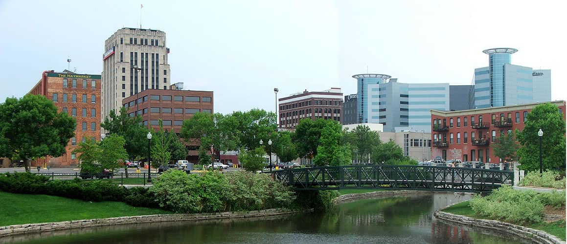 Hotels that allow 18-21 year olds in Kalamazoo, Michigan