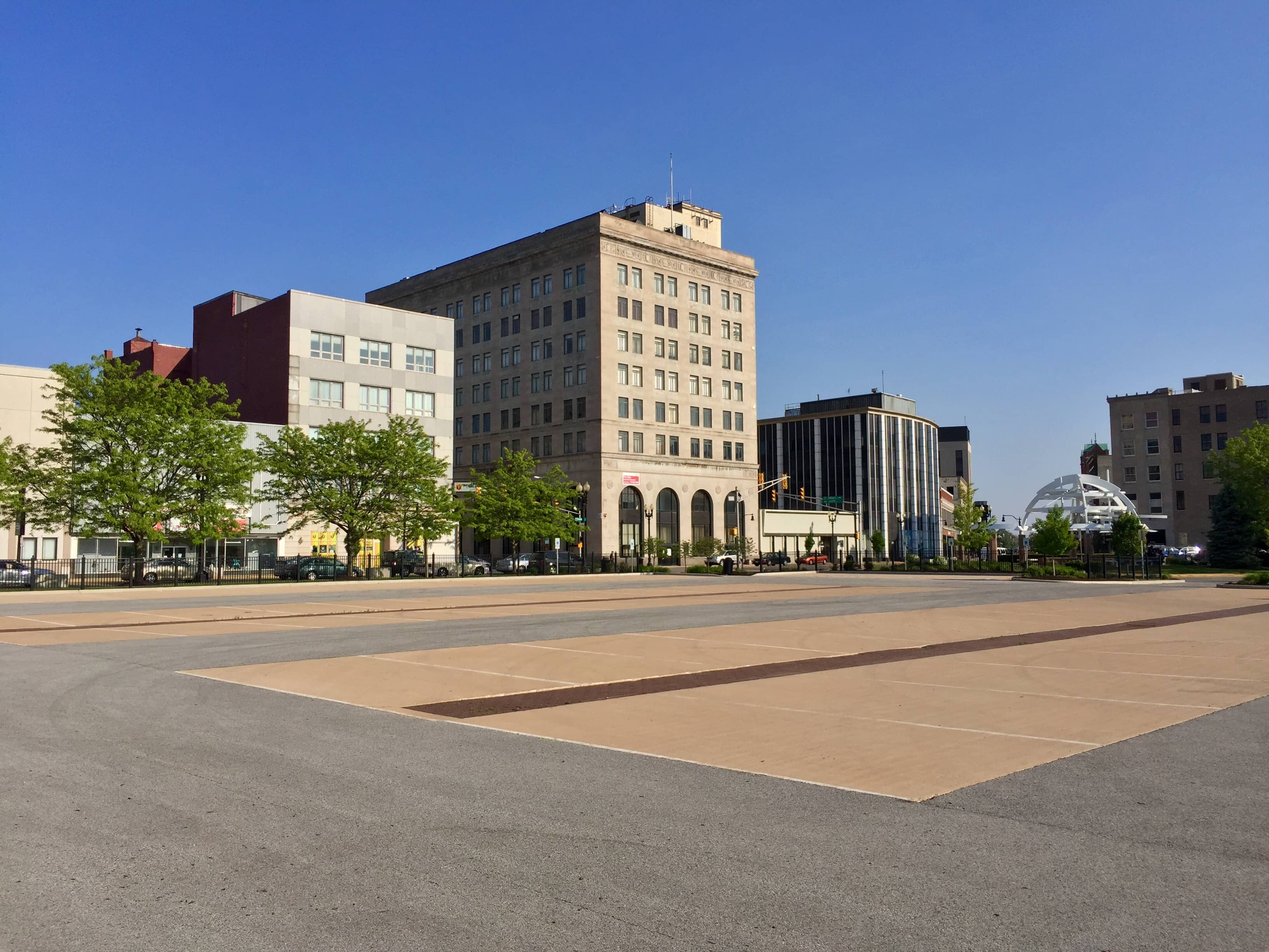 Hotels that allow 18-21 year olds in Hammond, Indiana