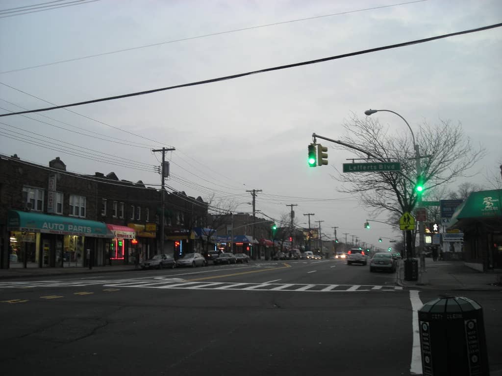 Hotels that allow 18-21 year olds in South Ozone Park, New York