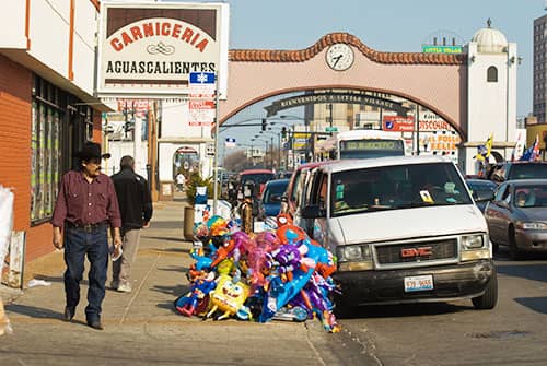 Hotels that allow 18-21 year olds in South Lawndale, Illinois