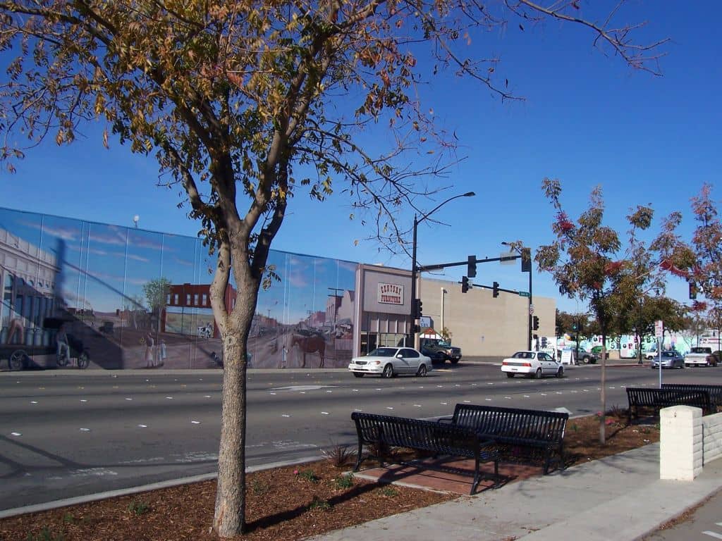 Hotels that allow 18-21 year olds in Manteca, California