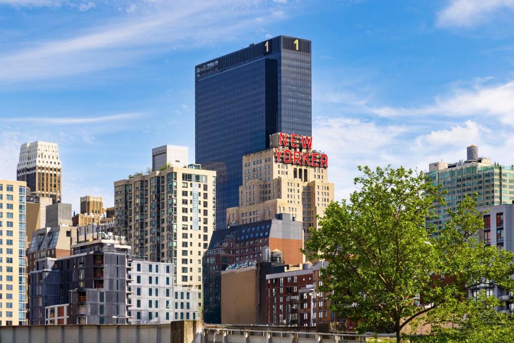 Will My Credit Card Get Me Into a Hotel at 18?