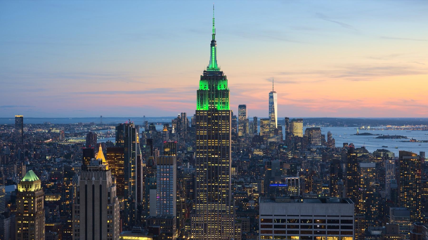 Hotels that allow 18-21 year olds in New York