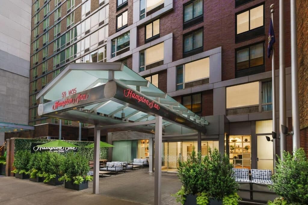Lying About Your Age at Hotel Check-In: What Happens