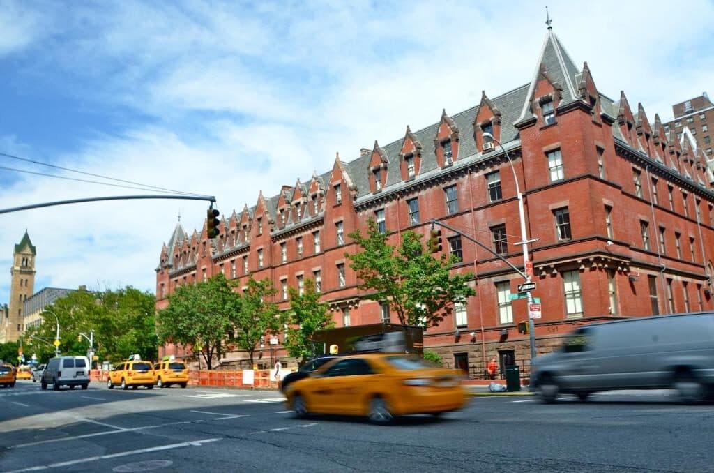 Can You Book a Hotel at 18?
