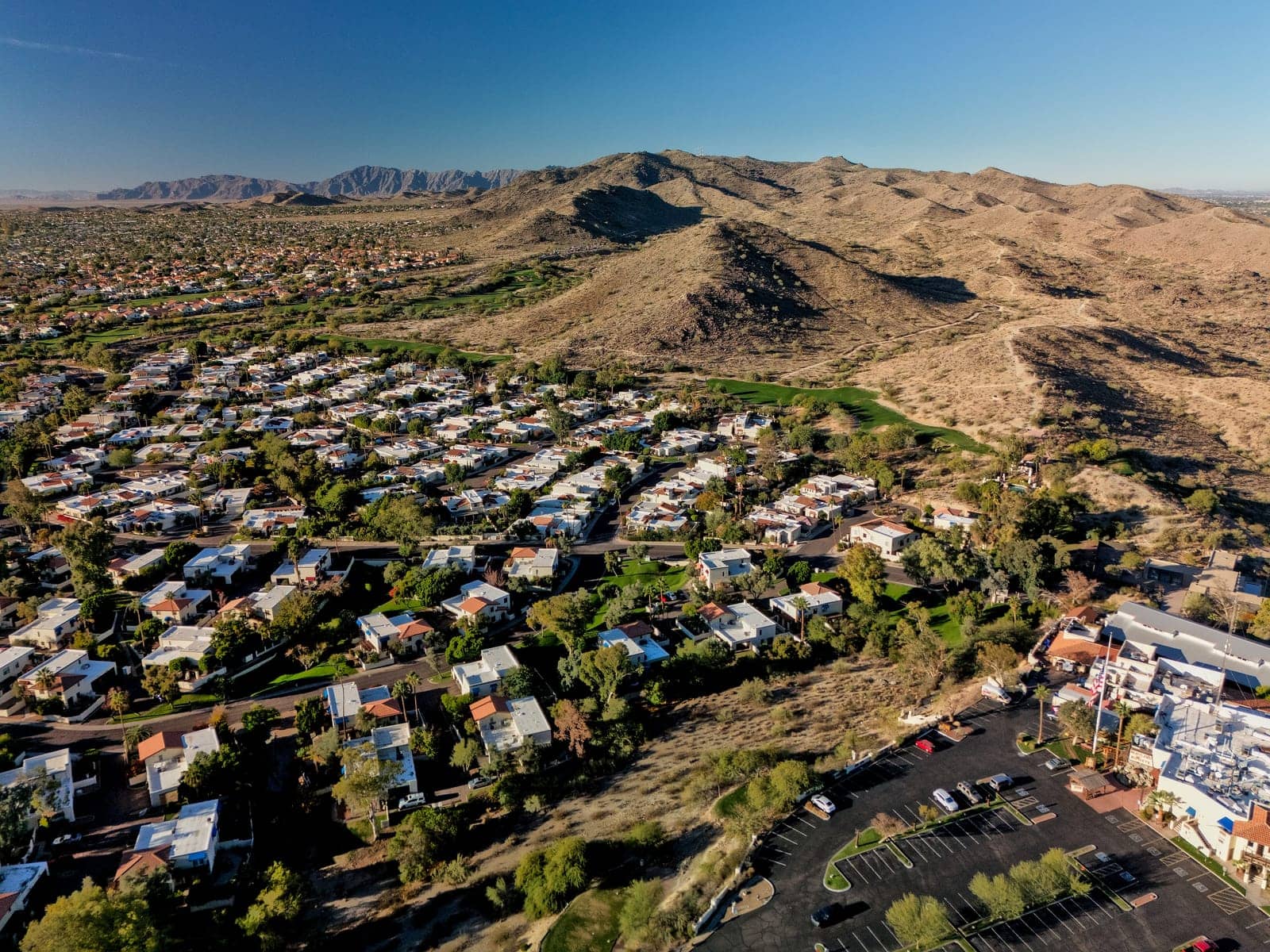 Hotels that allow 18-21 year olds in Ahwatukee Foothills, Arizona
