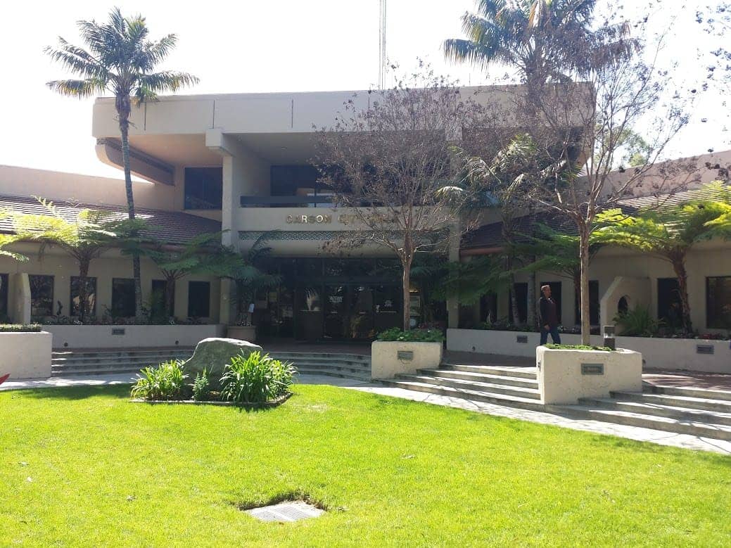 Hotels that allow 18-21 year olds in Carson, California