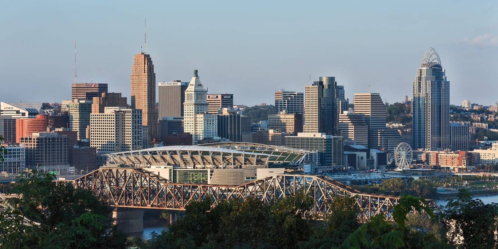 Hotels that allow 18-21 year olds in Cincinnati, Ohio
