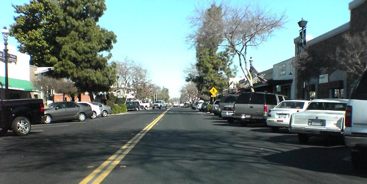 Hotels that allow 18-21 year olds in Clovis, California