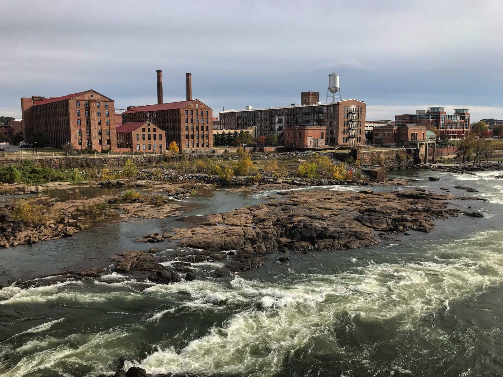 Hotels that allow 18-21 year olds in Columbus, Georgia