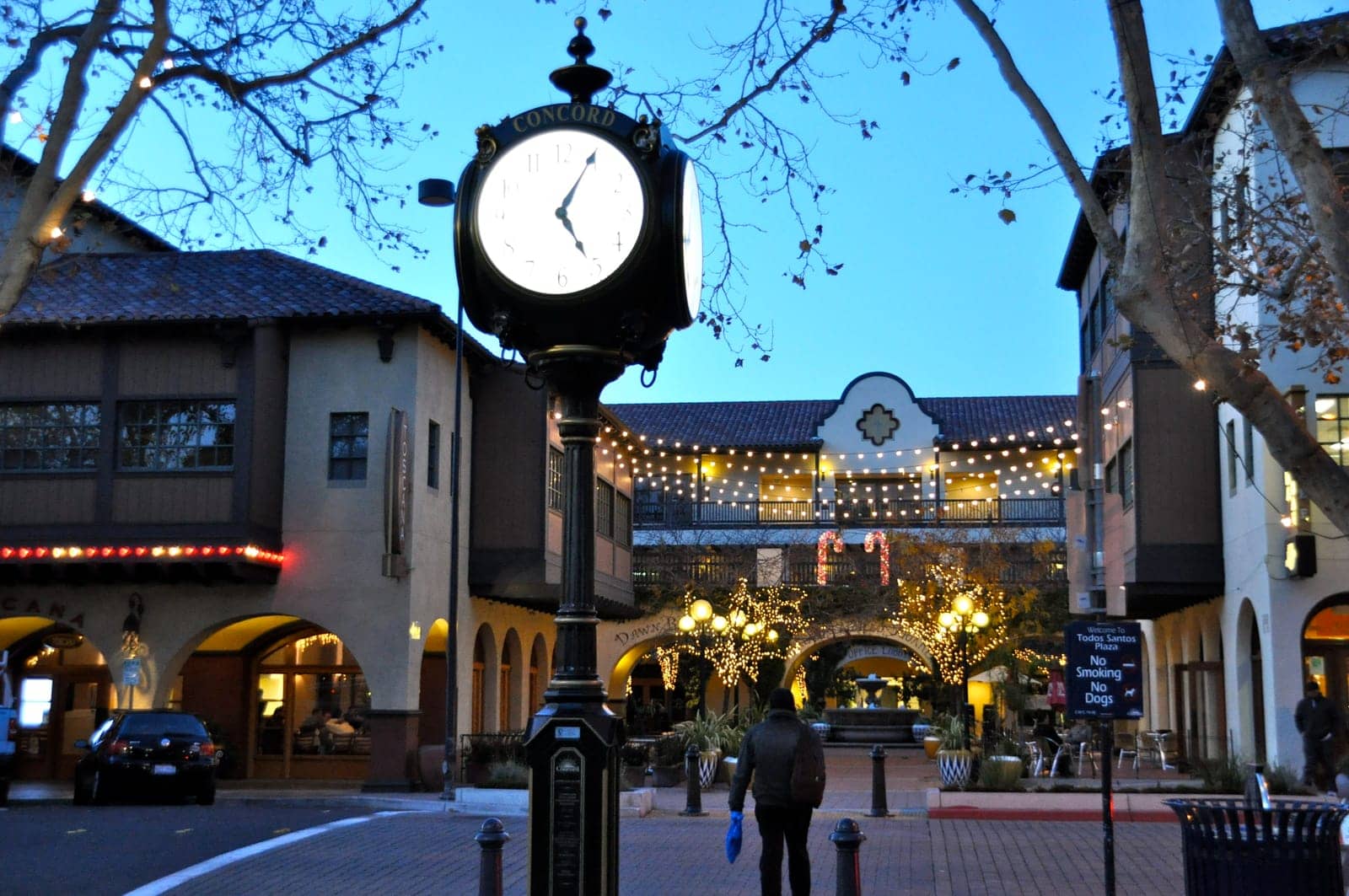Hotels that allow 18-21 year olds in Concord, California