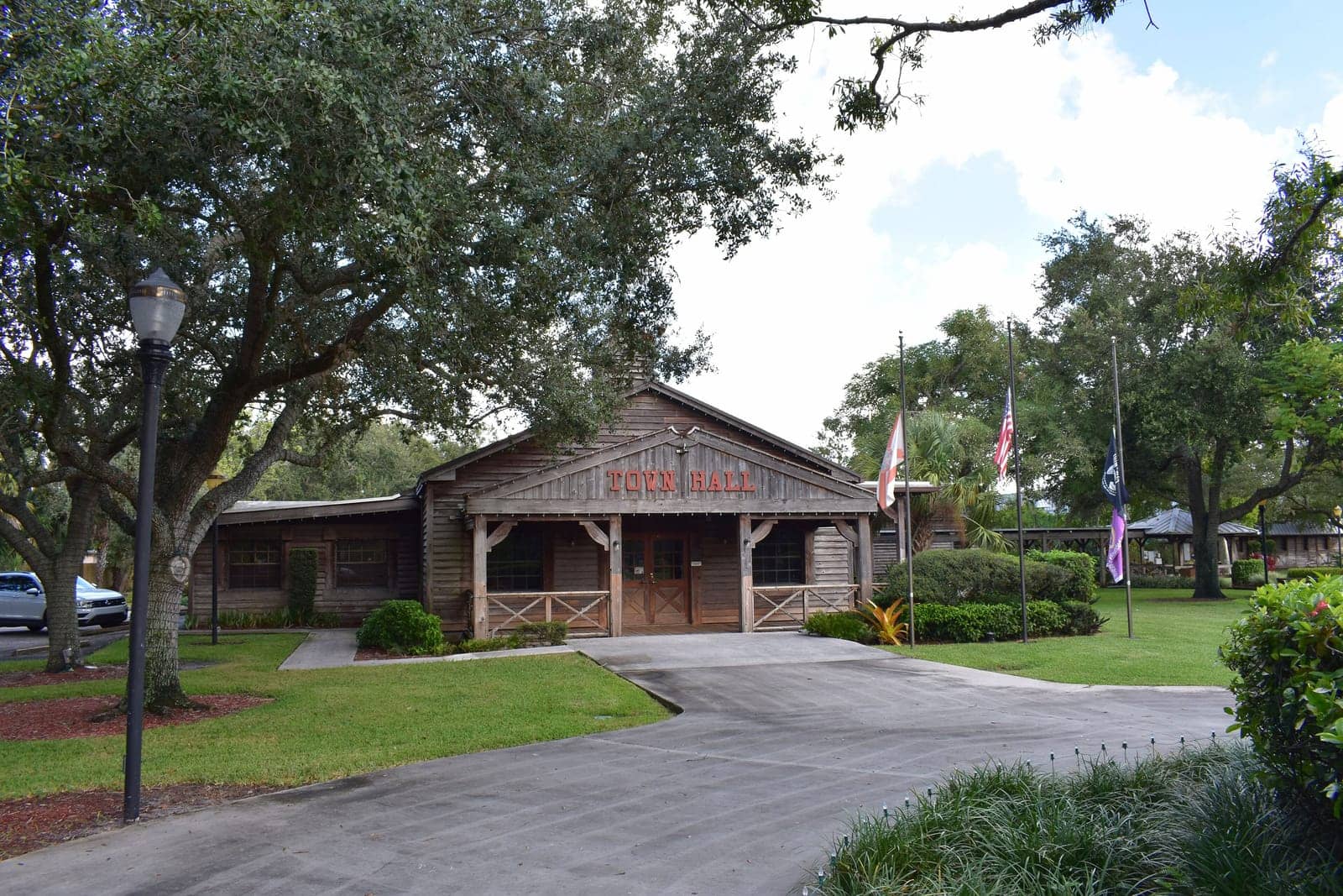 Hotels that allow 18-21 year olds in Davie, Florida