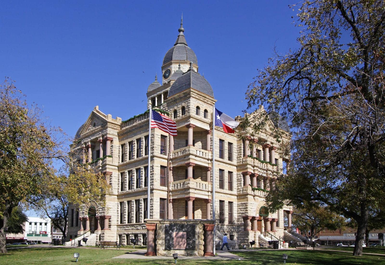 Hotels that allow 18-21 year olds in Denton, Texas