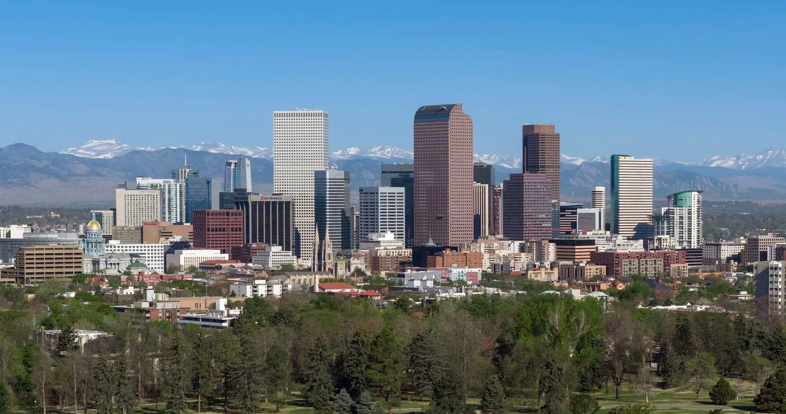 Hotels that allow 18-21 year olds in Denver, Colorado