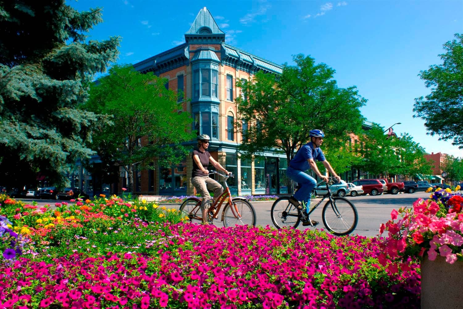 Hotels that allow 18-21 year olds in Fort Collins, Colorado