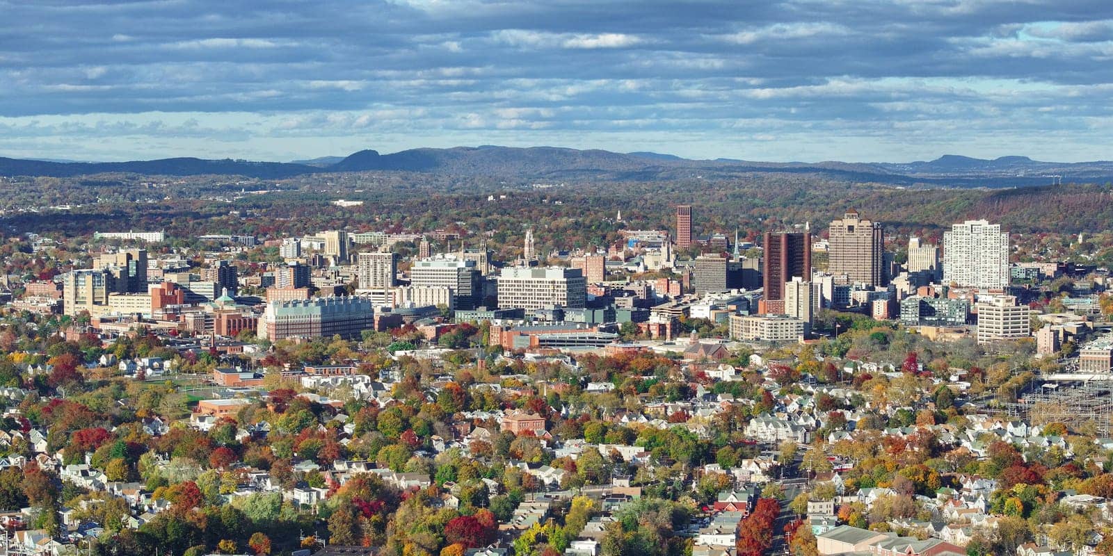 Hotels that allow 18-21 year olds in New Haven, Connecticut