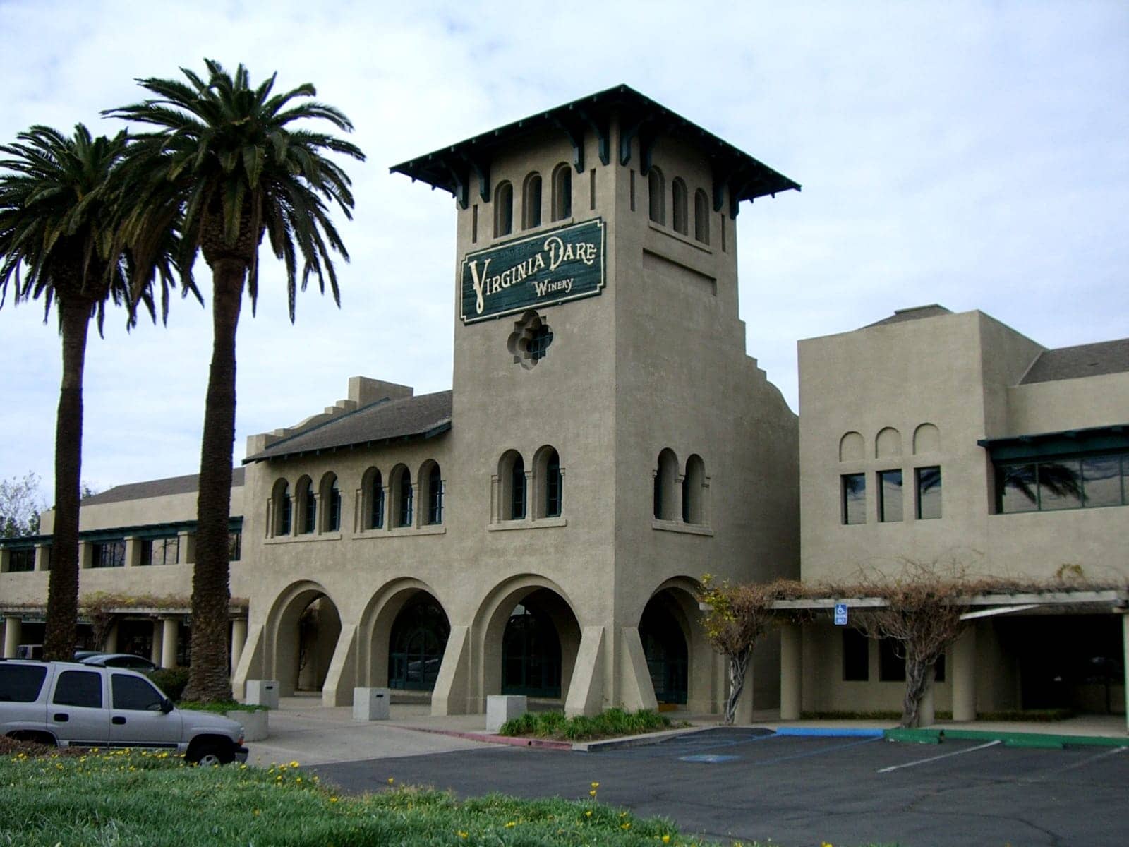 Hotels that allow 18-21 year olds in Rancho Cucamonga, California