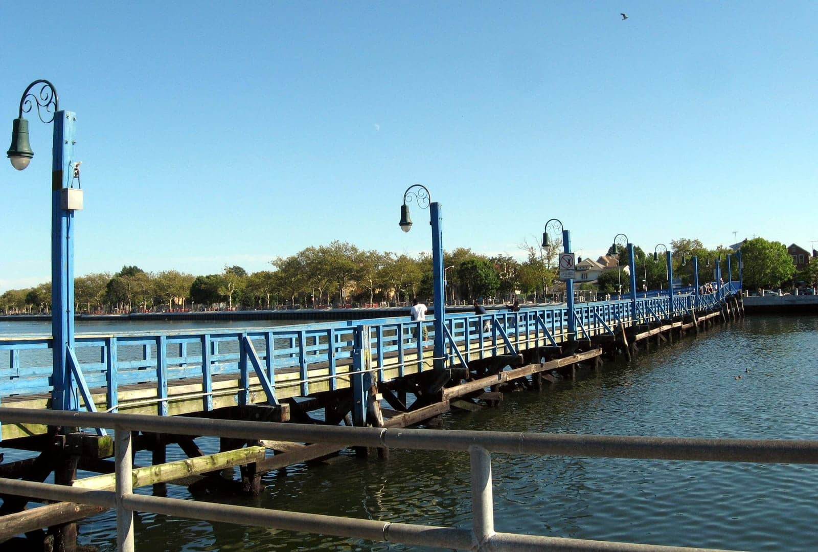 Hotels that allow 18-21 year olds in Sheepshead Bay, New York